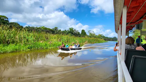 Bootsfahrt in den Kanälen von Tortuguero, Costa Rica &ndash; &copy; Franziska Bergmann - Eberhardt TRAVEL