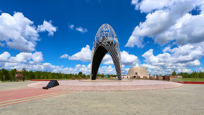 Gedenkstätte am ehem. Frauenlager Alzhir in Kasachstan - ©Gernod Loose - Eberhardt TRAVEL