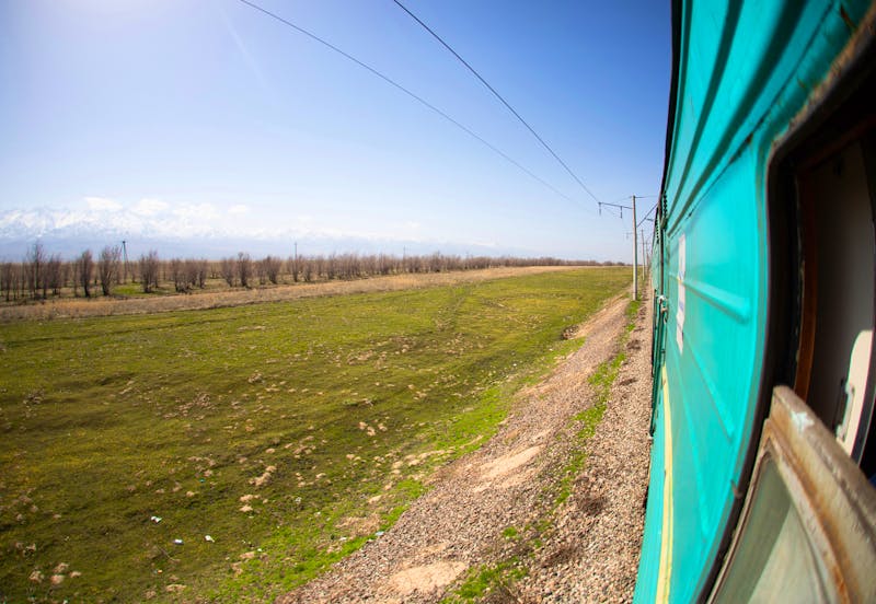 Zugfahrt in Kasachstan - ©Artem Orlyanskiy - stock.adobe.com