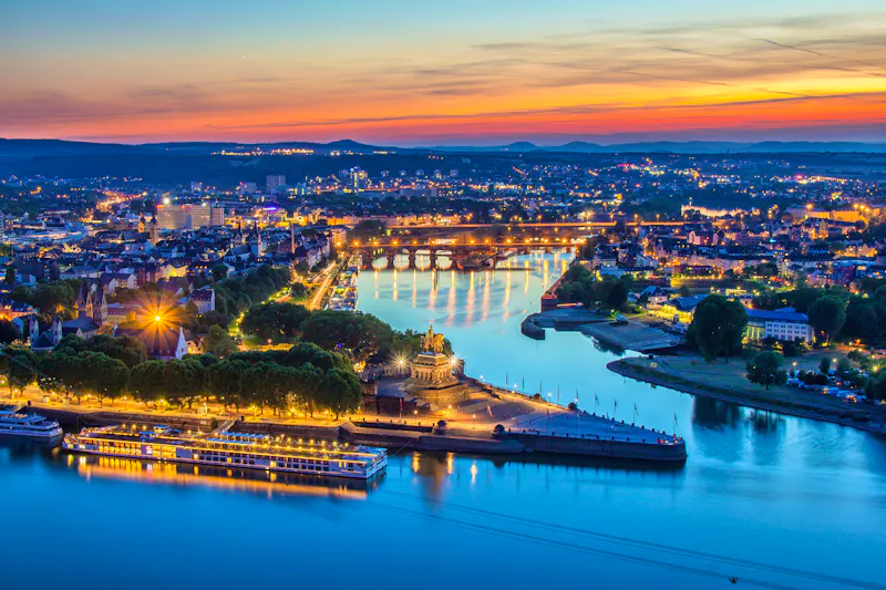 Deutsches Eck in Koblenz, Deutschland - &copy;Adrian72 - stock.adobe.com