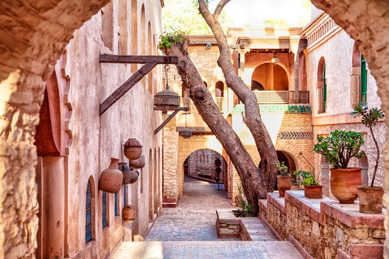Agadir in Marokko - Gasse in der Altstadt - ©GinaKoch - stock.adobe.com