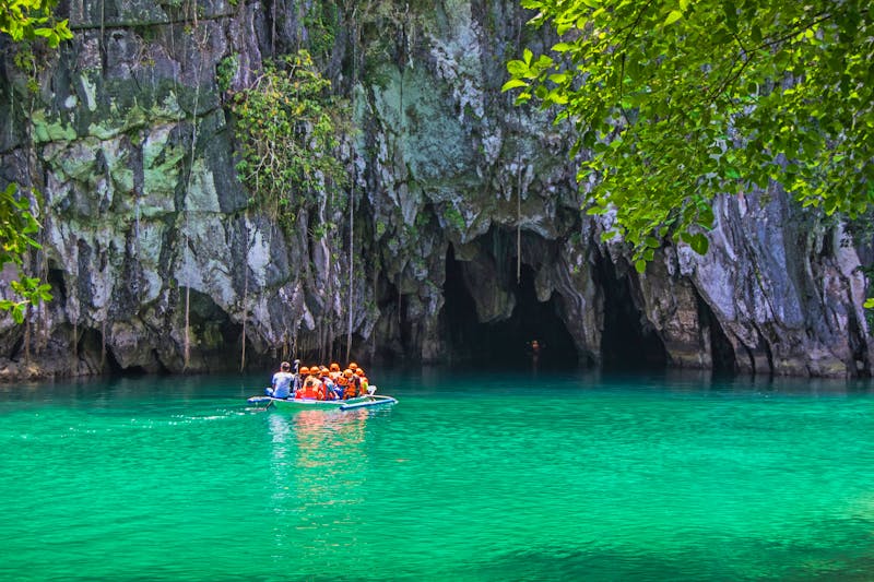 Bootsfahrt in den Höhlen bei Puerto Princesa - Insel Palawan  - ©tasha - stock.adobe.com