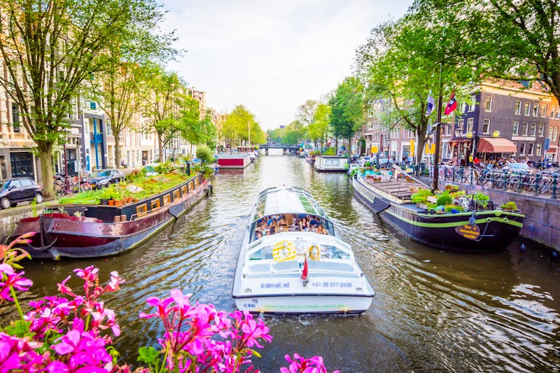 Amsterdam - Grachtenfahrt - ©CPN - stock.adobe.com