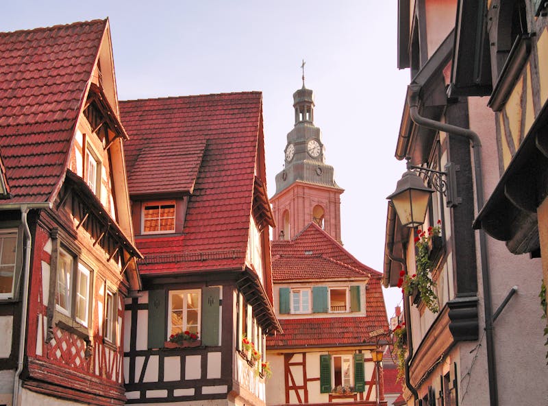 Altstadt und St. Arbogast Kirche in Haslach im Kinzigtal - ©reinhard sester - stock.adobe.com