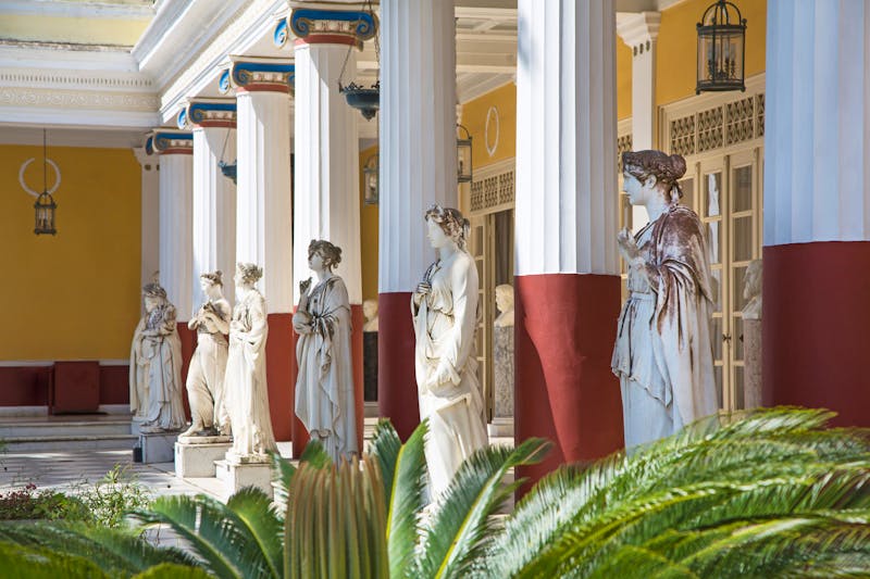 Achilleion Palast auf Korfu - Sommerresidenz der Kaiserin Sissi - &copy;Jeanette Dietl - stock.adobe.com