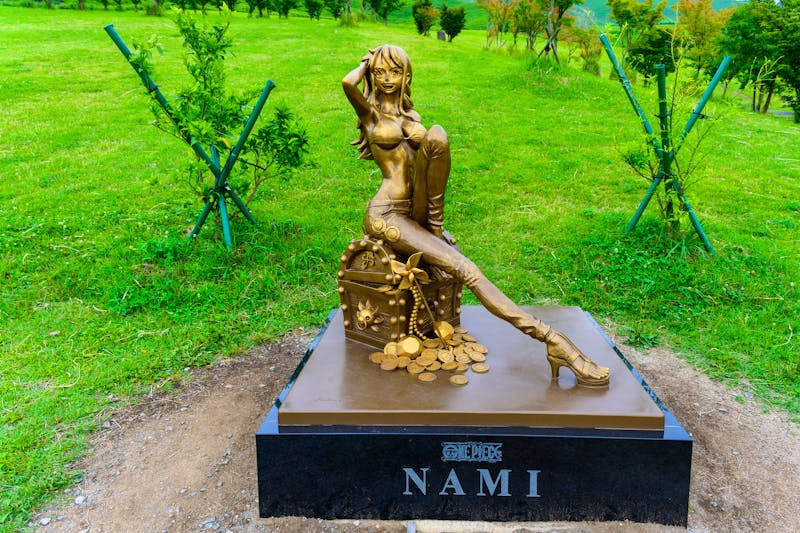 One Piece Statue von Nami in der Region Kumamoto  - ©KOROKICHIKUN - stock.adobe.com