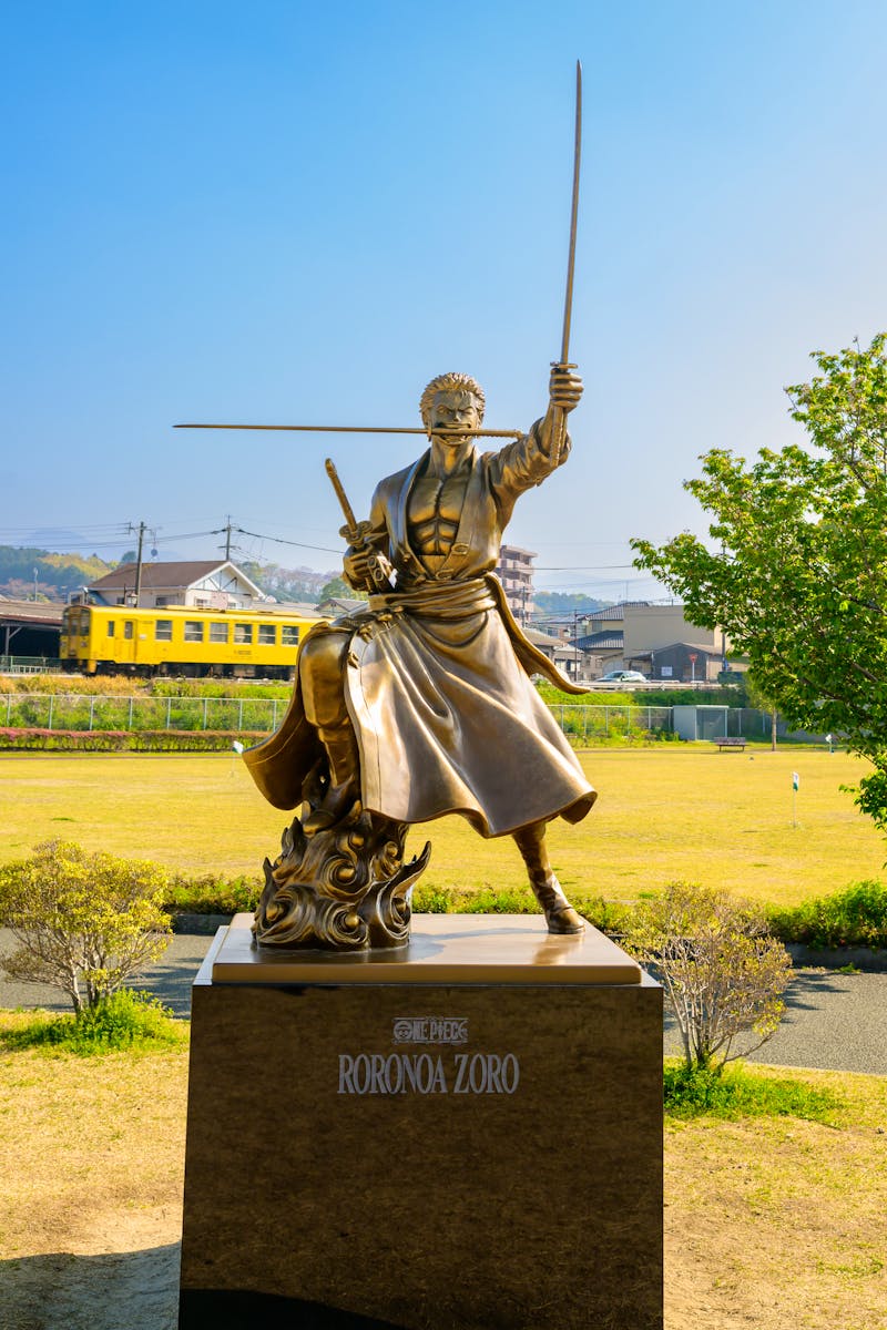 One Piece Statue von Zorro in der Region Kumamoto  - ©KOROKICHIKUN - stock.adobe.com