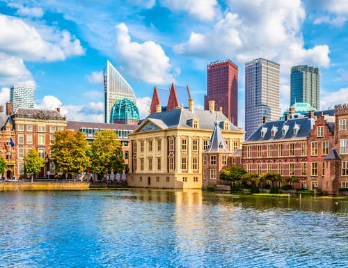 Skyline von Den Haag  – © Nancy Pauwels - stock.adobe.com