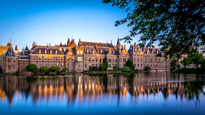 Den Haag - Schloss Binnenhof  - ©tipak16 - stock.adobe.com
