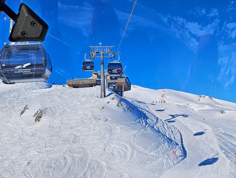 Seilbahn und Skipiste am Ifen - ©Ria Heilmann - Eberhardt TRAVEL