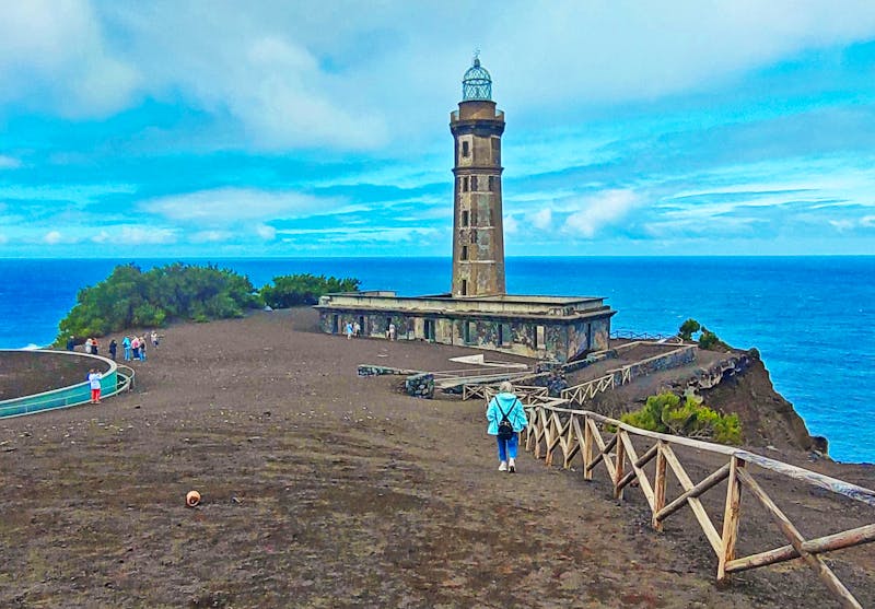 Leuchtturm auf Faial - Farol da Ponta dos Capelinhos - ©Barbara Mihut - Eberhardt TRAVEL