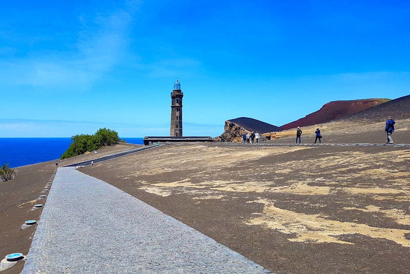 Insel Faial - Capelinhos Vulkanlandschaft mit Leuchtturm - ©Benjamin Rodriguez Manzanares - Eberhardt TRAVEL
