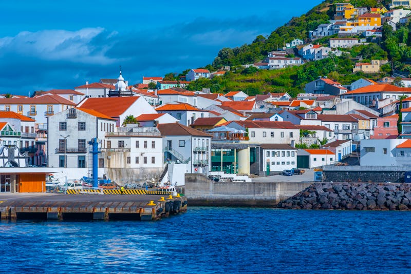 Hafen von Velas auf der Insel Sao Jorge - ©dudlajzov - stock.adobe.com