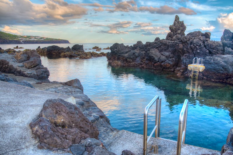 Merresschwimmbecken in Velasauf der Insel Sao Jorge - ©dudlajzov - stock.adobe.com