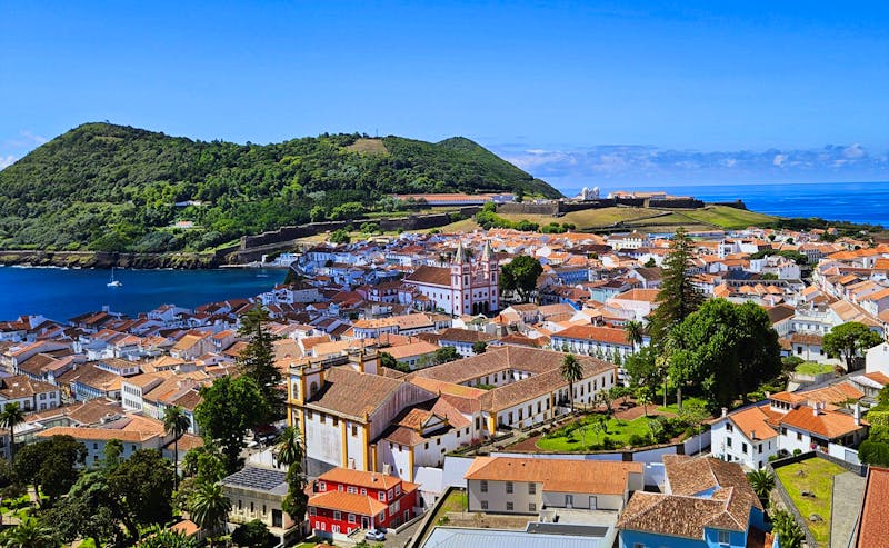 Insel Terceira - Angra mit Monte Brazil - ©Ria Heilmann - Eberhardt TRAVEL