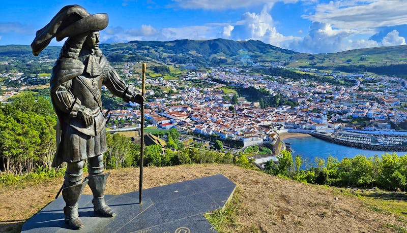 Blick vom Monte Brasil auf Angra - Terceira - ©Ria Heilmann - Eberhardt TRAVEL