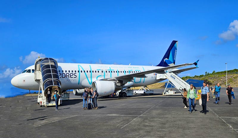 Ankunft am Flughafen auf der Insel Pico - ©Ria Heilmann - Eberhardt TRAVEL
