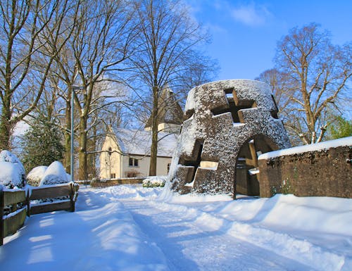 Kirche Bad in Meinberg im Winter – © TwilightArtPictures - stock.adobe.com