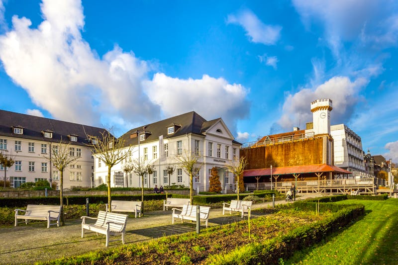 Bad Salzuflen - Gradierwerk und Park - ©Sina Ettmer - stock.adobe.com