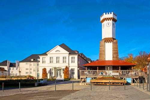 Bad Salzuflen – Uhrenturm am Kurpark &ndash; &copy; thosti57 - stock.adobe.com