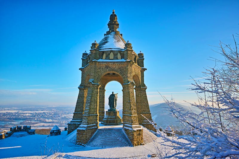Kaiser Wilhelm Denkmal bei Porta Westfalica - ©RuZi - stock.adobe.com
