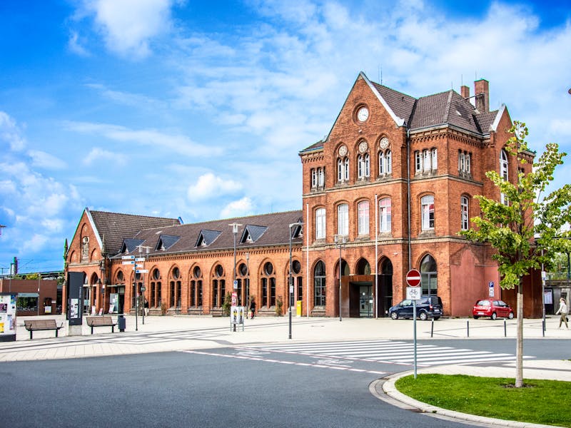 Bahnhofsgebäude in Detmold - © Florian Jacob auf Pixabay