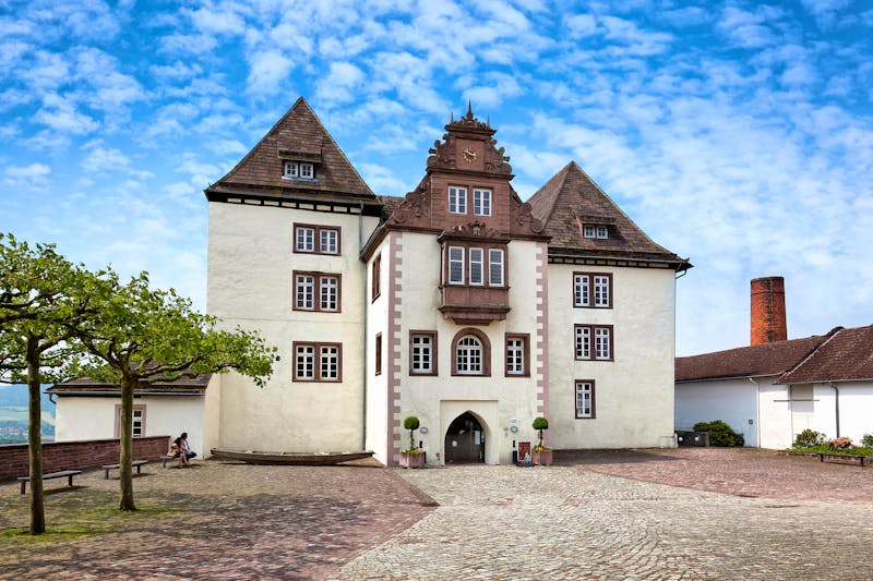 Schloss Fürstenberg mit Porzellanmuseum - ©fotobeam - stock.adobe.com