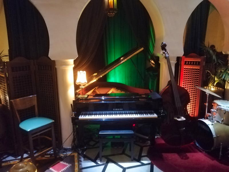 Das berühmte Klavier im Rick’s Café in Casablanca - ©Andrej Kulikov (Eberhardt TRAVEL)