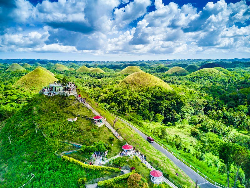 Chocolate Hills auf der Insel Bohol (UNESCO-Welterbe) - Philippinen - ©Mdv Edwards - stock.adobe.com