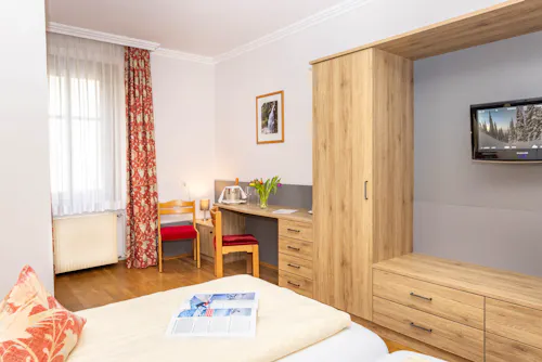 Hotel Lebzelter Zimmerbeispiel &ndash; &copy; Hotel Lebzelter 