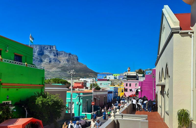 Bo Kaap Viertel in Kapstadt vor dem Tafelberg - ©Annett Müller - Eberhardt TRAVEL