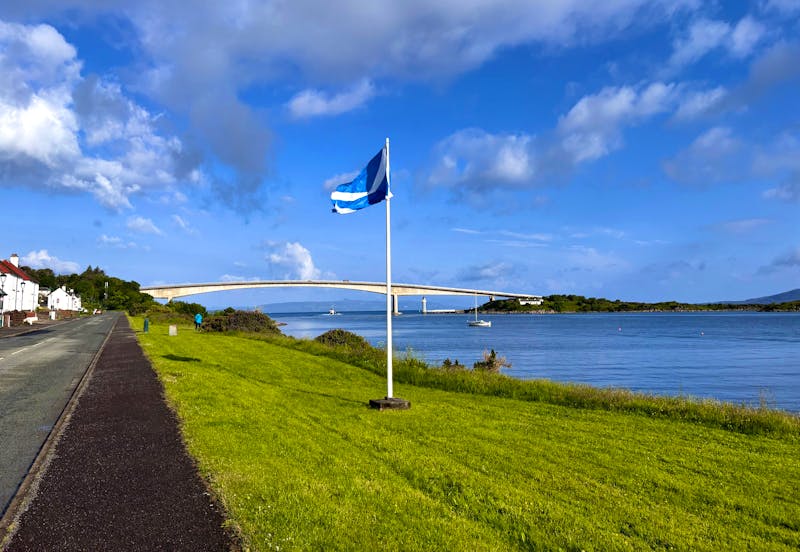Skye Bridge zur schottischen Insel Isle of Skye  - ©Sabine Reckord - Eberhardt TRAVEL