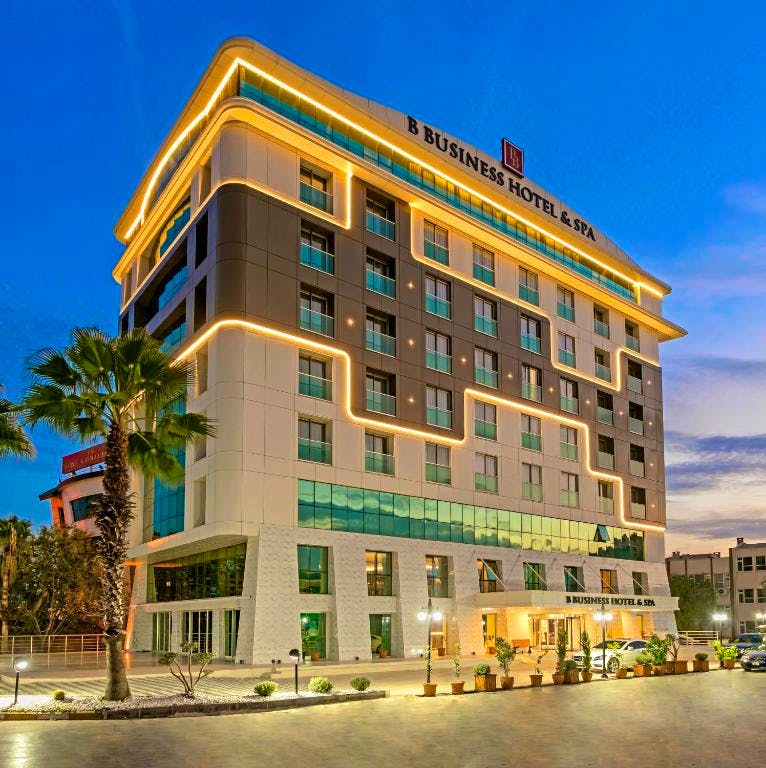 Hotelfront, B Business Hotel & Spa Antalya&nbsp;&ndash;&nbsp;&copy;&nbsp;https://www.bbusinesshotel.com/