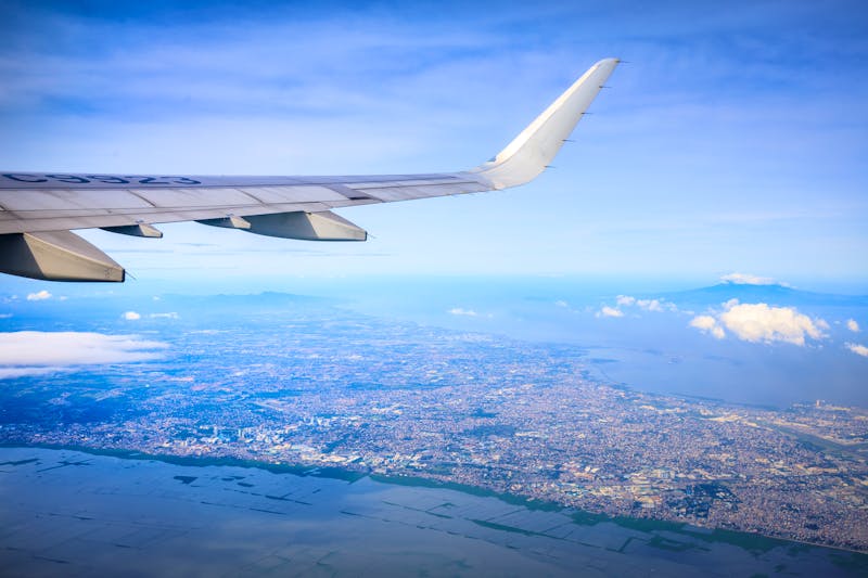 Flug über Manila - Philippinen - ©yooranpark - stock.adobe.com