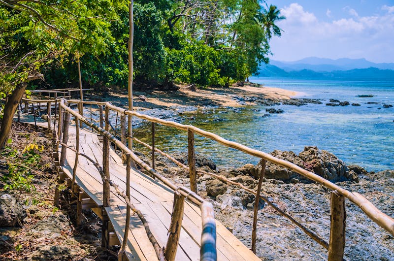 Bambusweg bei El Nido auf der Insel Palawan  - ©Igor Tichonow - stock.adobe.com