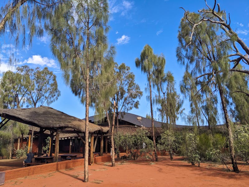 Kulturzentrum Uluru im australischen Outback - ©Teresa Rumpel - Eberhardt TRAVEL