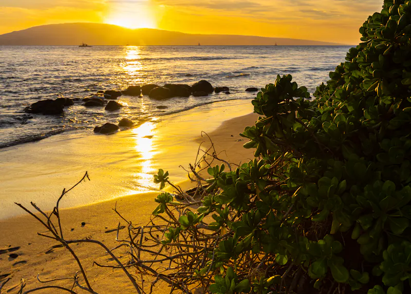 Sonnenuntergang am Kaanapali Beach in West Maui - &copy;Billy McDonald - stock.adobe.com