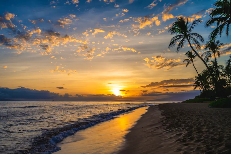 Sonnenuntergang am Kaanapali Beach in West Maui - &copy;Richie Chan - stock.adobe.com