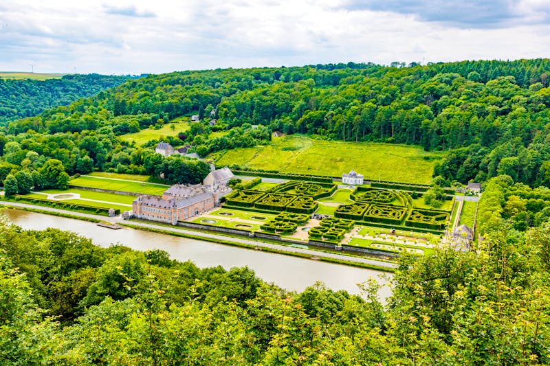 Schloss Freyr - Luftbild mit Blick auf Schloss und Parkanlage - ©FOTO PARA TIDR. BECKERSSTRAAT 466191DC BEEK