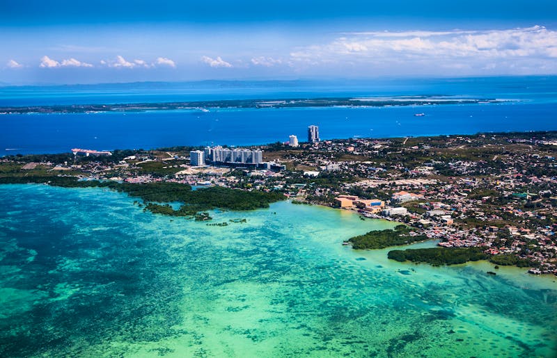 Cebu City vom Flugzeug  - ©Aleksandar Todorovic - stock.adobe.com
