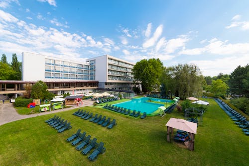 Ensana Splendid Health Spa Hotel in Piestany - Außenpool &ndash; &copy; Ensana Splendid Health Spa Hotel in Piestany