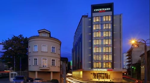 Courtyard Sarajevo - Hotelgebäude – © 1996 – 2025 Marriott International, Inc.