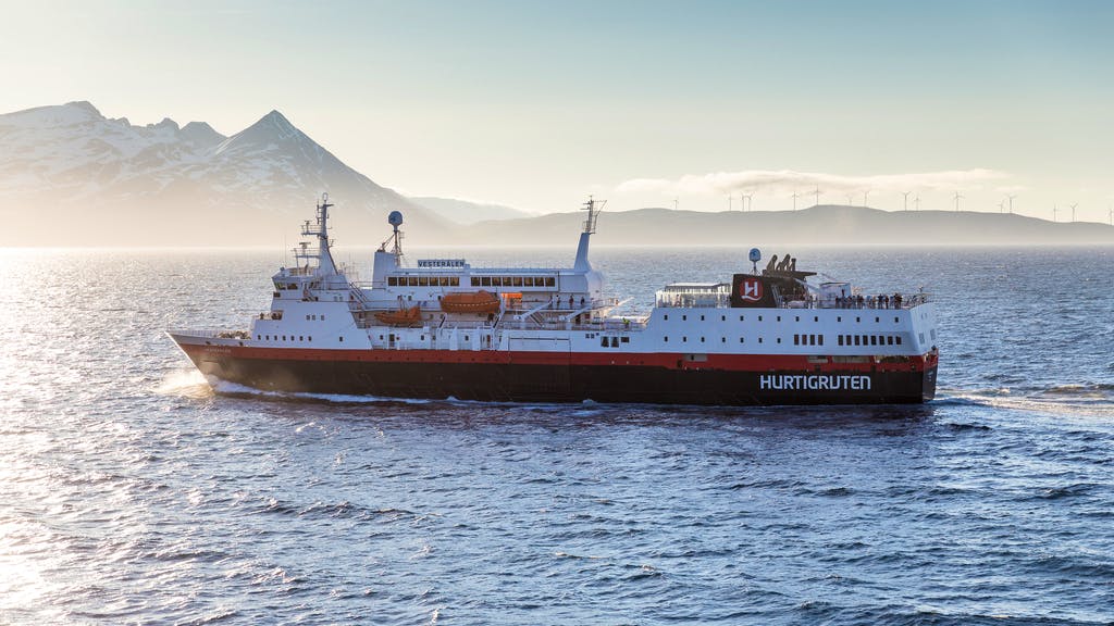MS Vesterålen&nbsp;&ndash;&nbsp;&copy;&nbsp;Hurtigruten