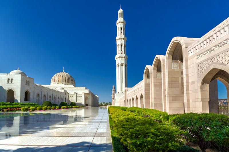 Muscat im Oman - Große Sultan-Qabus-Moschee - ©kstepien - stock.adobe.com