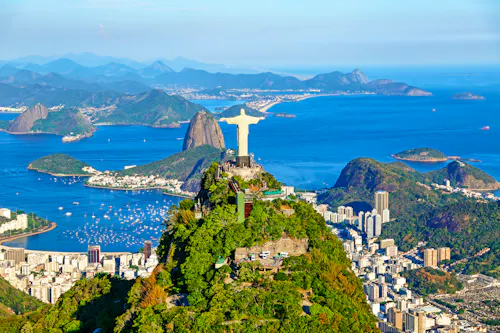 Rio de Janeiro - Corcovado mit Christus-Statue &ndash; &copy; thomathzac23 - stock.adobe.com