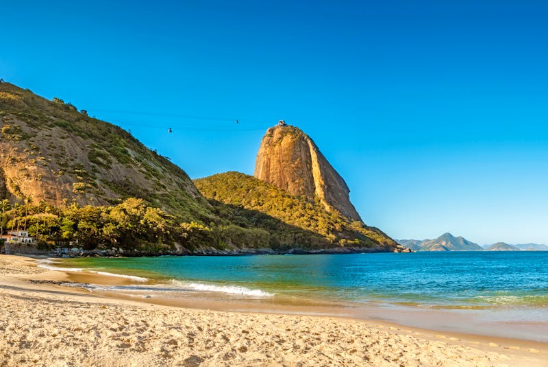 Vermelha Beach und Zuckerhut in Rio de Janeiro  - ©mandritoiu - stock.adobe.com