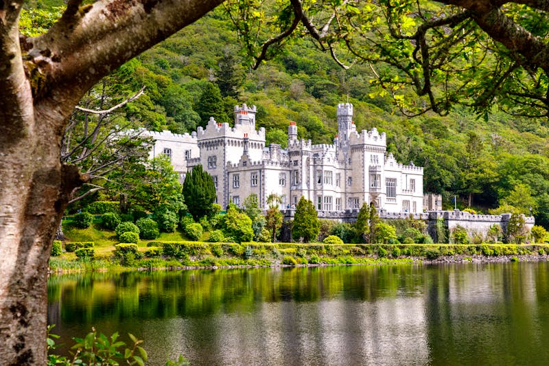 Kylemore Abbey in der Region Connemara  - ©Irina Schmidt - stock.adobe.com