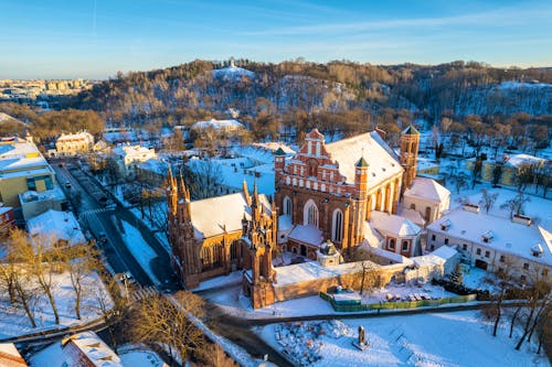  Vilnius - Blick auf verschneite Altstadt im Winter &ndash; &copy; Top Lithuania - stock.adobe.com