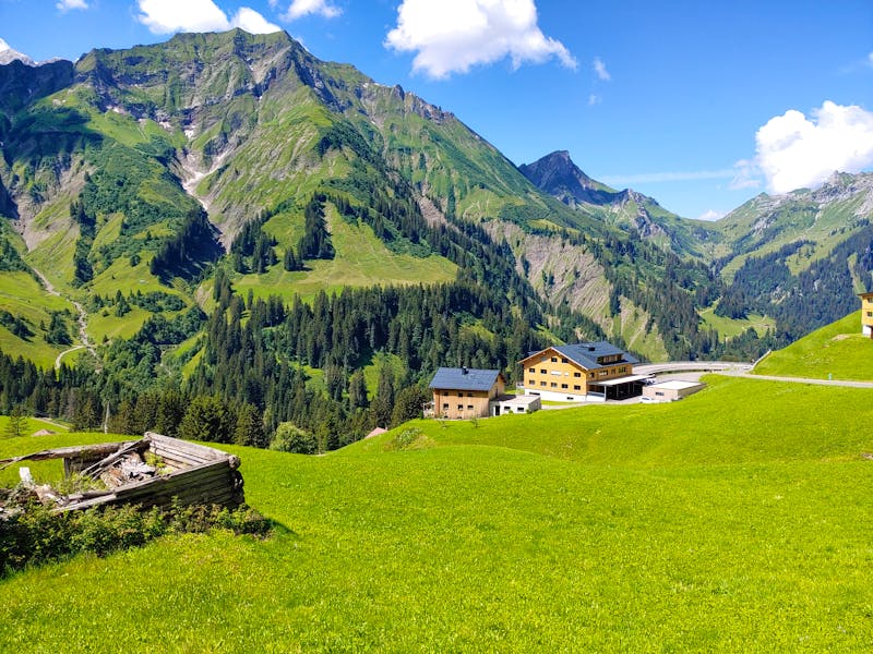 Alpen bei Schröcken in Österreich - ©Jörn - stock.adobe.com