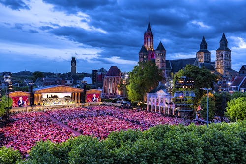 Maastricht  Andre Rieu Vrijthof &ndash; &copy; Foto: Marcel van Hoorn // André Rieu Productions b.v.